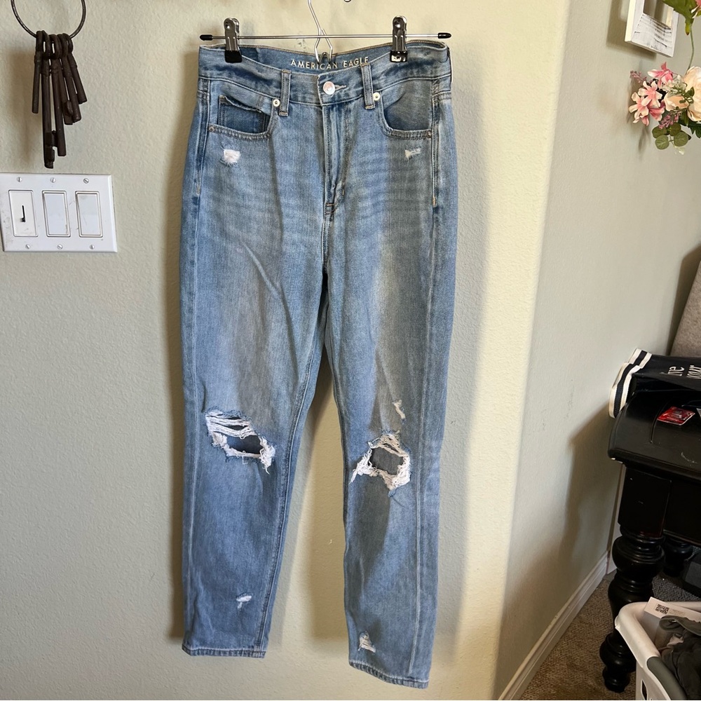 American Eagle Outfitters Women's Light Blue mom Jeans